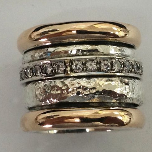 Elegant Vintage-Inspired Ring