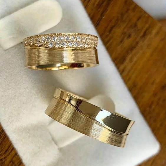 Retro Sparkling Rings