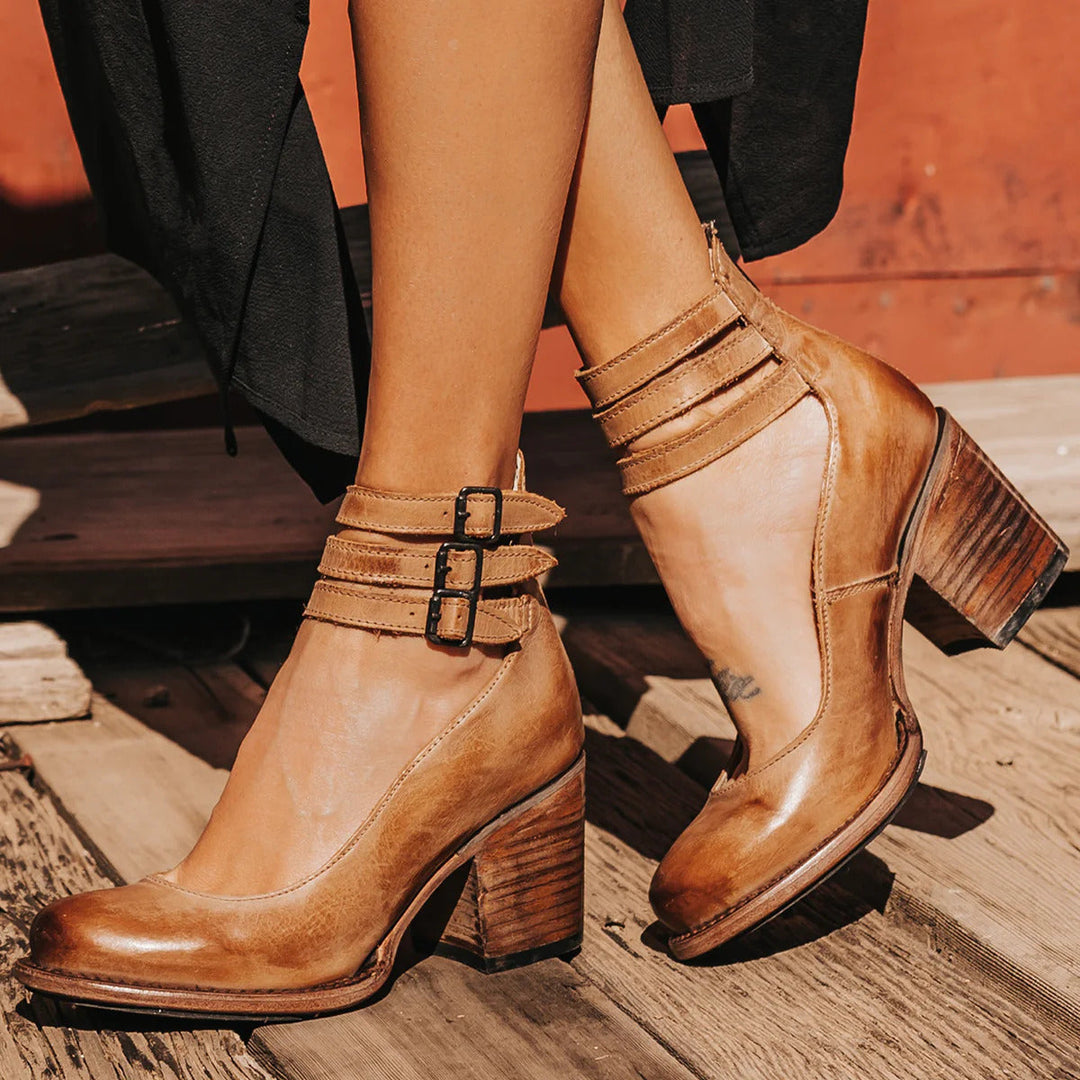 Opal | Timeless Vintage Pumps