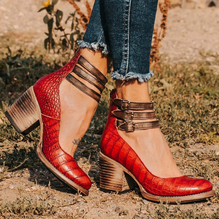 Opal | Timeless Vintage Pumps