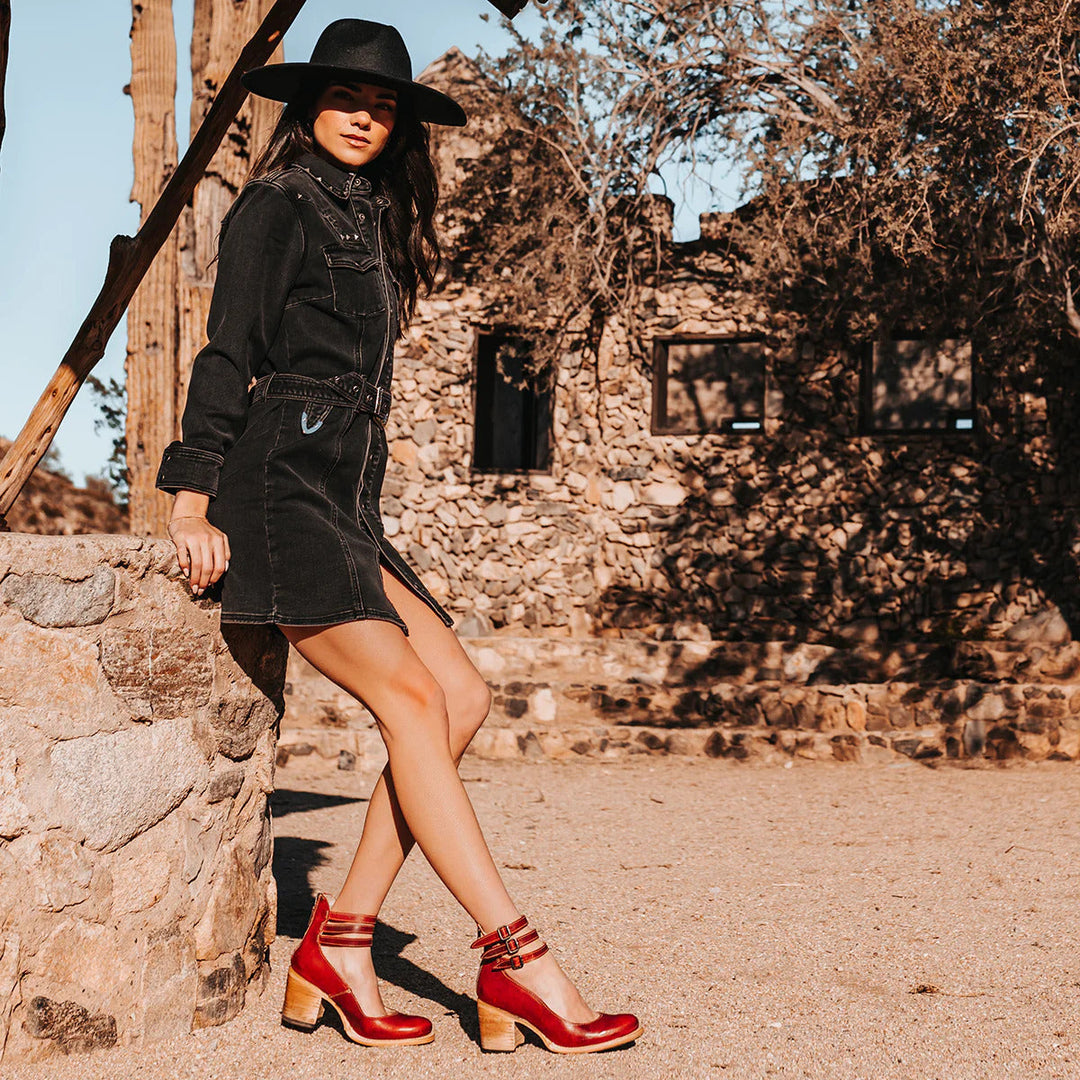 Opal | Timeless Vintage Pumps