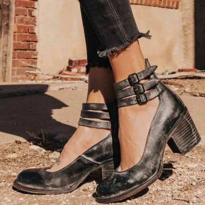 Opal | Timeless Vintage Pumps