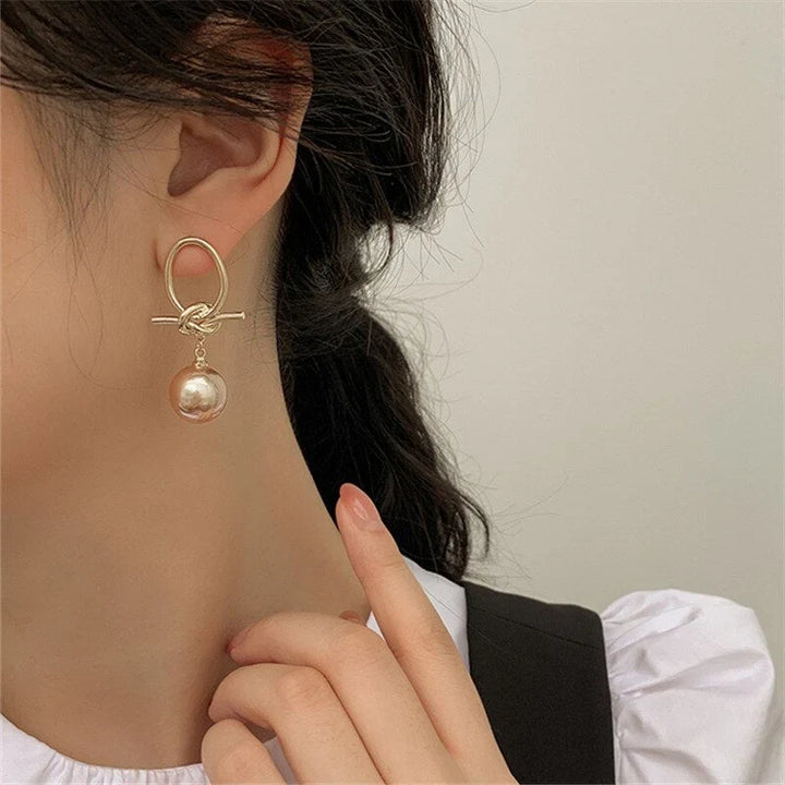 Kylie | Vintage Gold Pearl Earrings