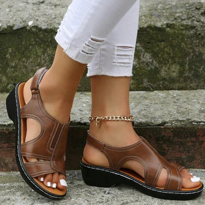 Lunaria | Leather Sandals