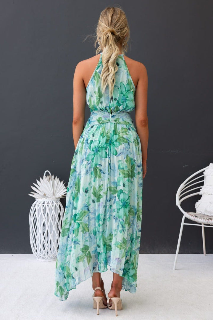 Mavis™ – Floral Elegance for Every Occasion