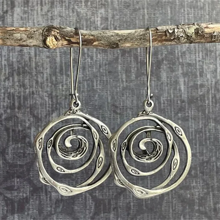 Megan | Vintage Silver Maze Earrings