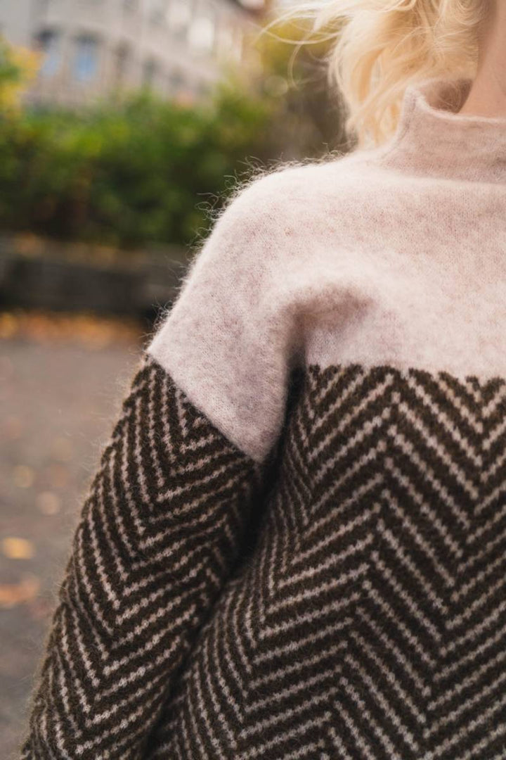 Adelie - Sweter z golfem